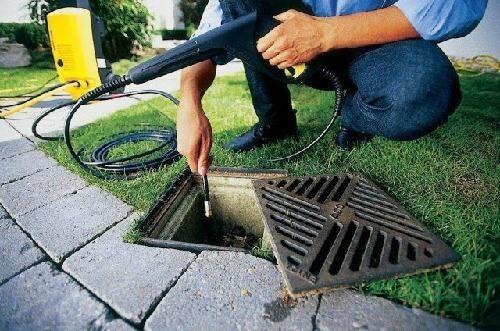 debouchage-canalisation-forest